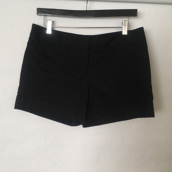 Dressy Express Cuffed Black Shorts - Picture 3 of 3